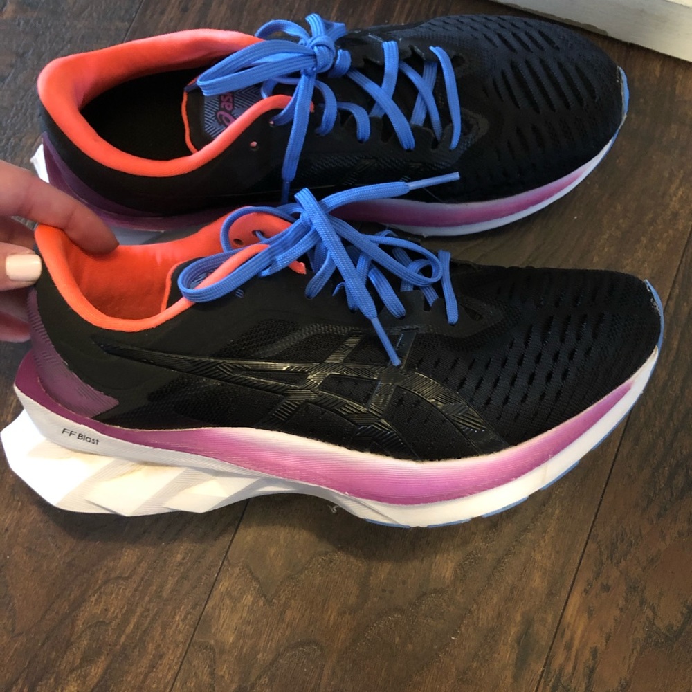 ASICS Novablast running shoes - Picture 3 of 3